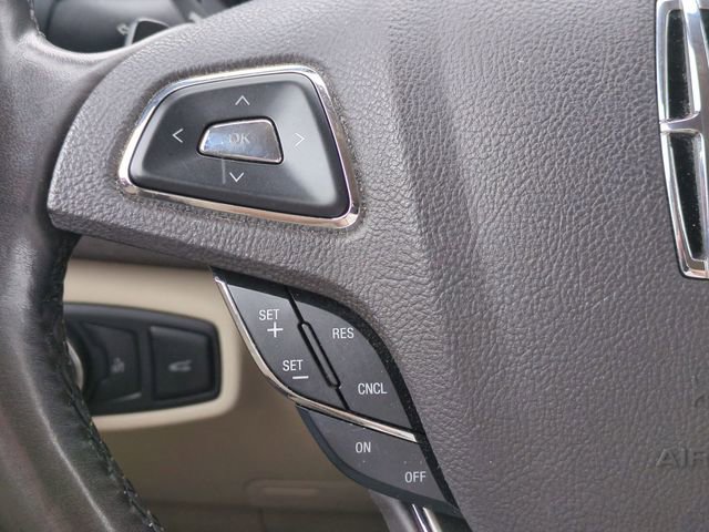 Used 2019 Lincoln MKC Select w/ Select Plus Package FWD image 16