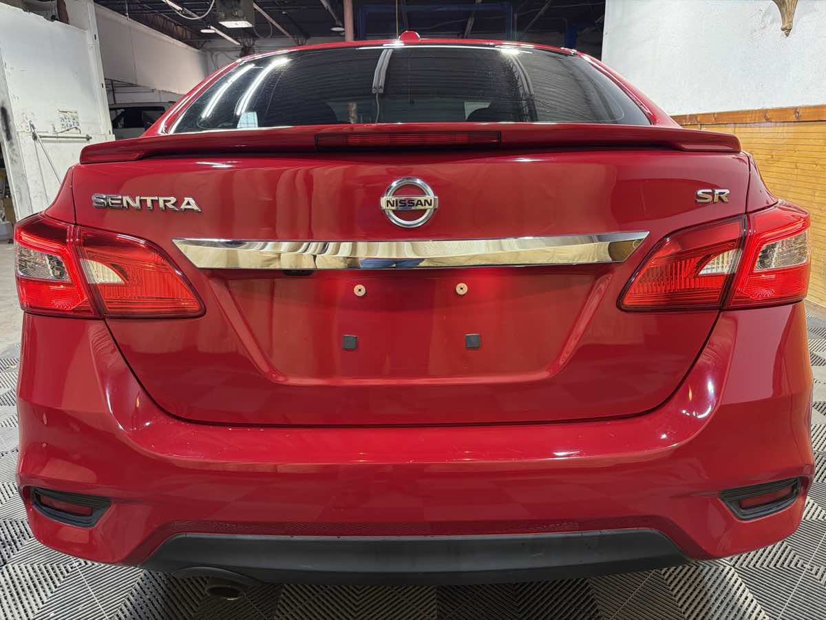 Used 2016 Nissan Sentra SR w/ Driver's Assist Package FWD image 4