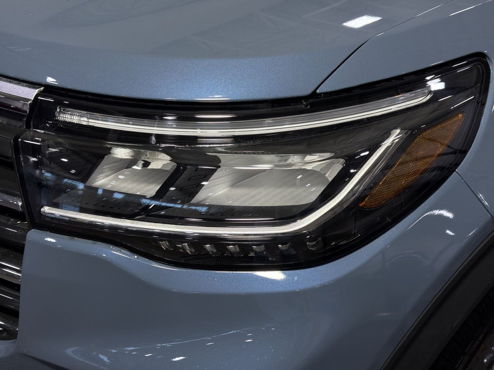New 2027 Ford Explorer Active w/ Active Comfort Package AWD/4WD image 13