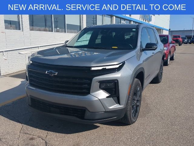 Certified 2024 Chevrolet Traverse LS w/ Midnight/Sport Edition FWD image 11