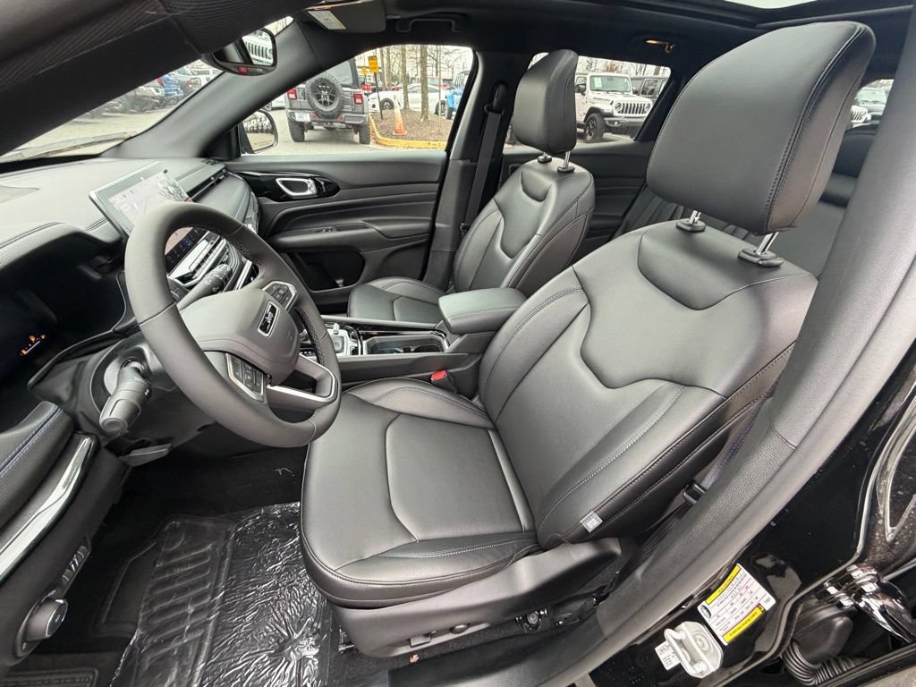 New 2026 Jeep Compass Limited w/ Sun, Sound & Navigation Group AWD/4WD image 15