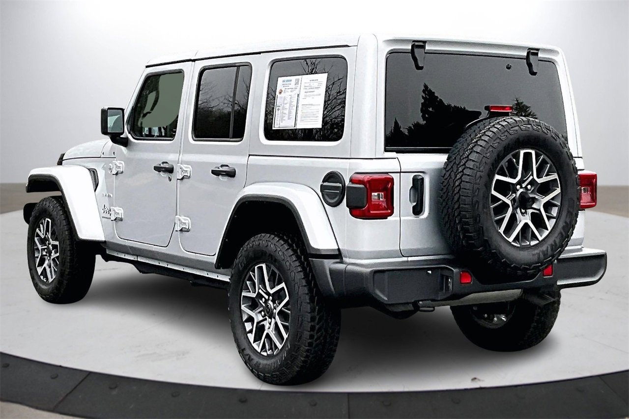 Certified 2024 Jeep Wrangler Sahara image 7