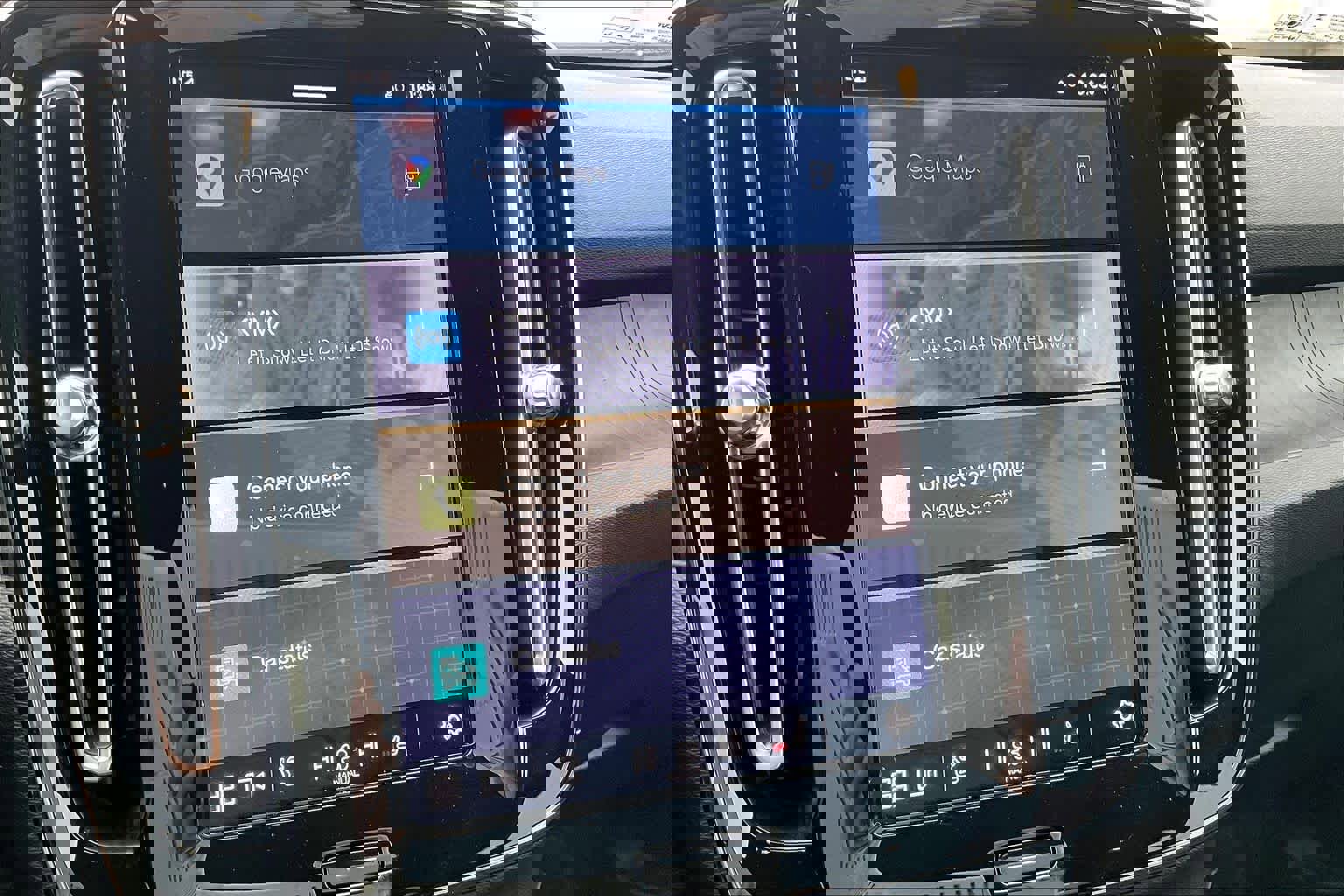 Used 2023 Volvo XC40 Recharge Ultimate image 39