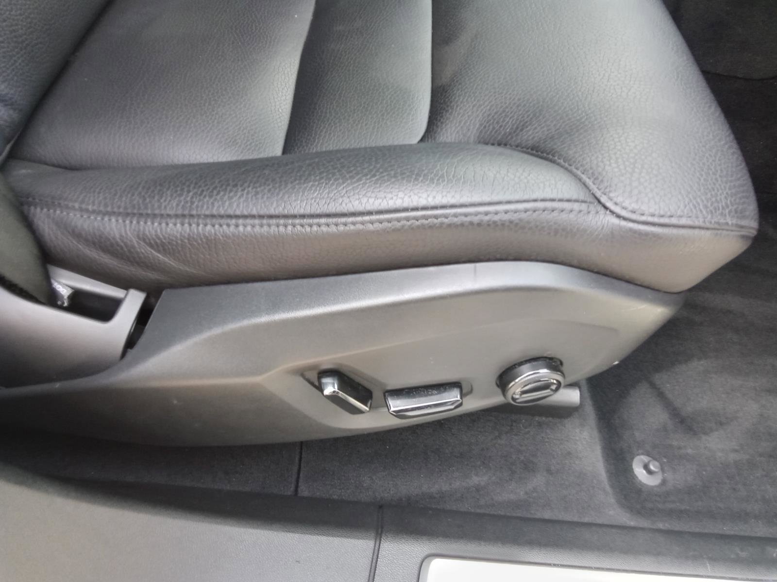 Used 2021 Volvo XC60 T5 Momentum w/ Protection Package Premier image 27