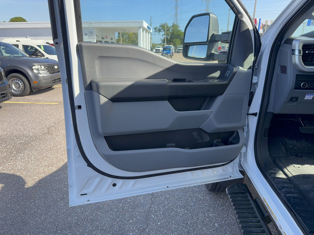 New 2026 Ford F600 2WD Regular Cab Super Duty w/ XL Chrome Package image 12