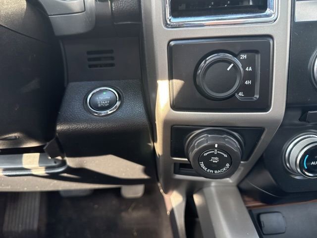Used 2016 Ford F150 Lariat w/ Equipment Group 502A Luxury AWD/4WD image 24