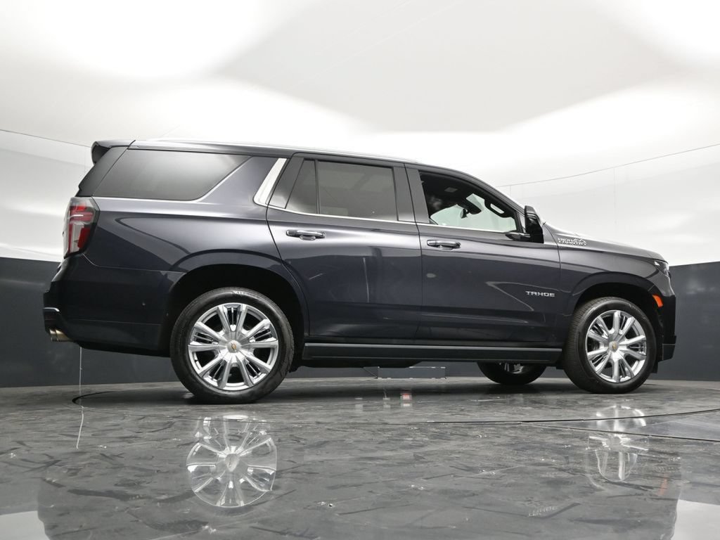 Used 2022 Chevrolet Tahoe High Country w/ Premium Package 2 AWD/4WD image 55