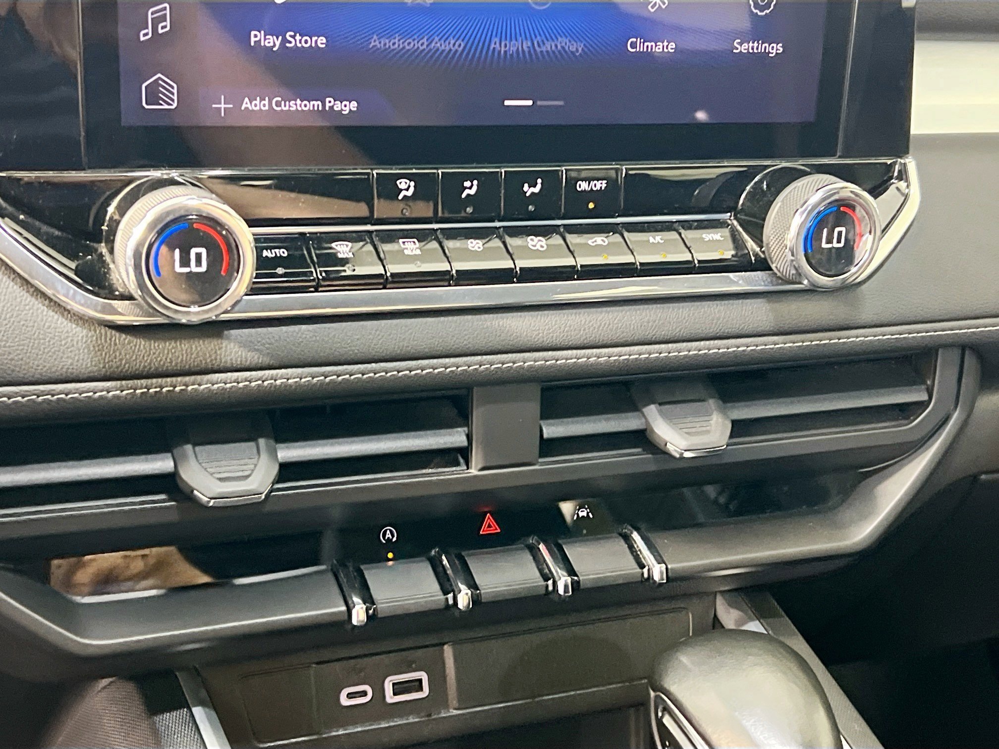 Used 2023 Chevrolet Colorado LT w/ LT Convenience Package image 25