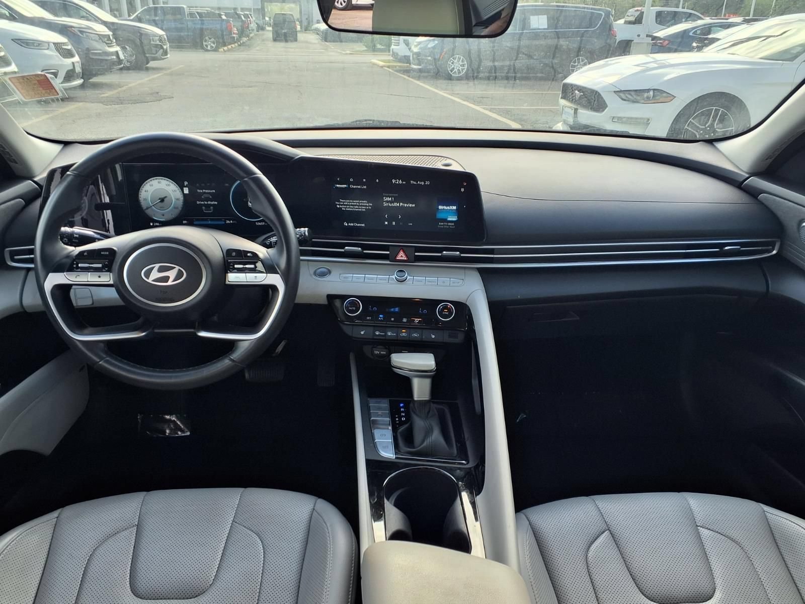 Used 2024 Hyundai Elantra Limited FWD image 3
