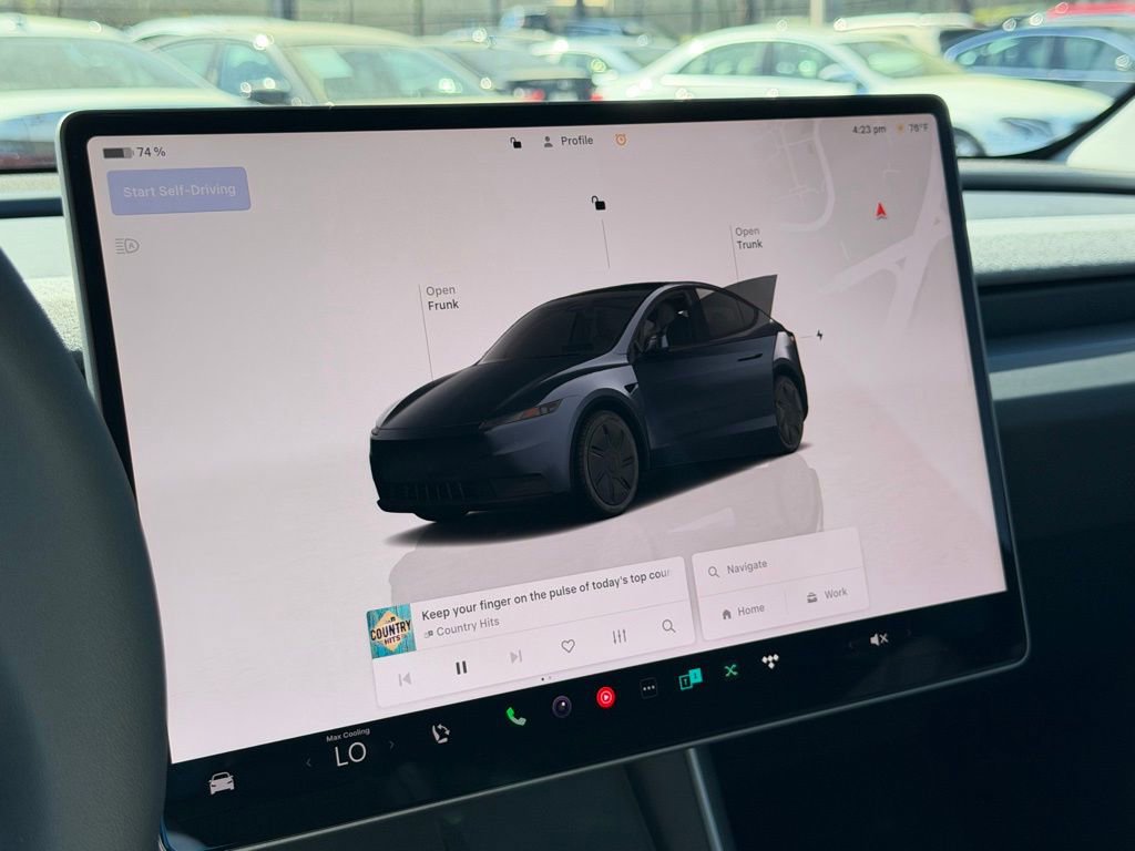 Used 2026 Tesla Model Y 2WD image 18