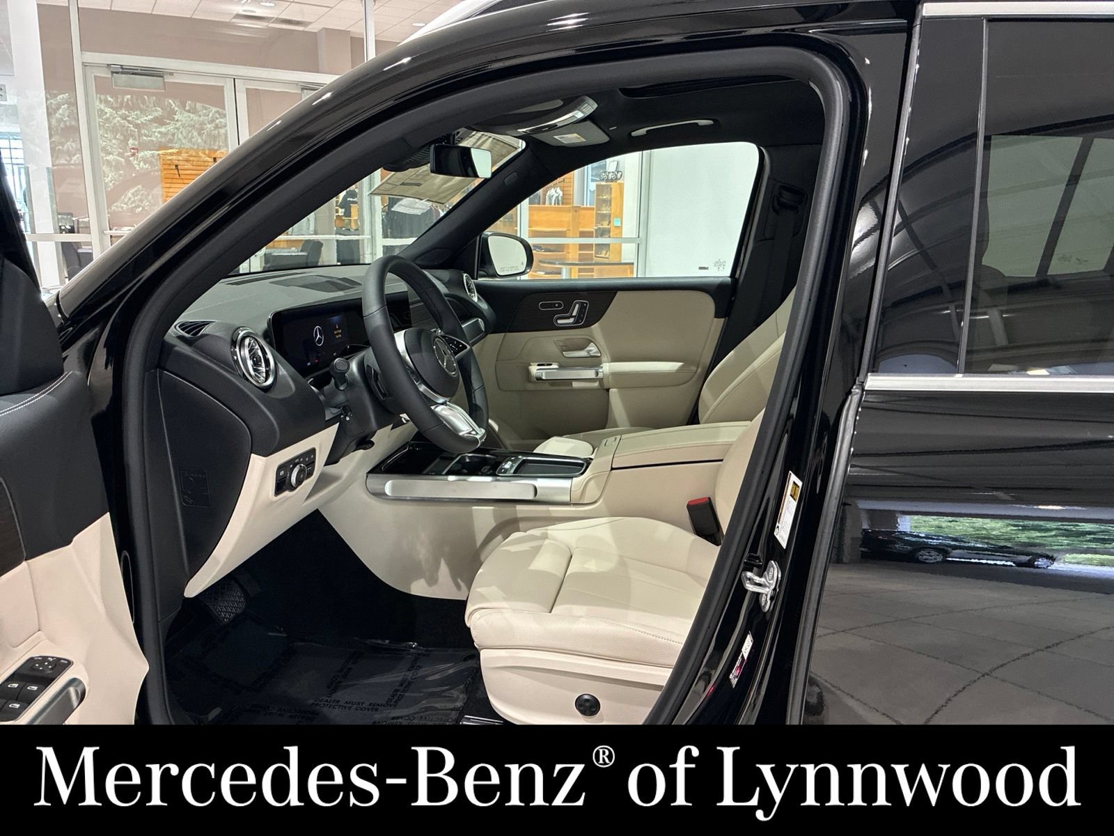 New 2026 Mercedes-Benz GLB 250 4MATIC image 6