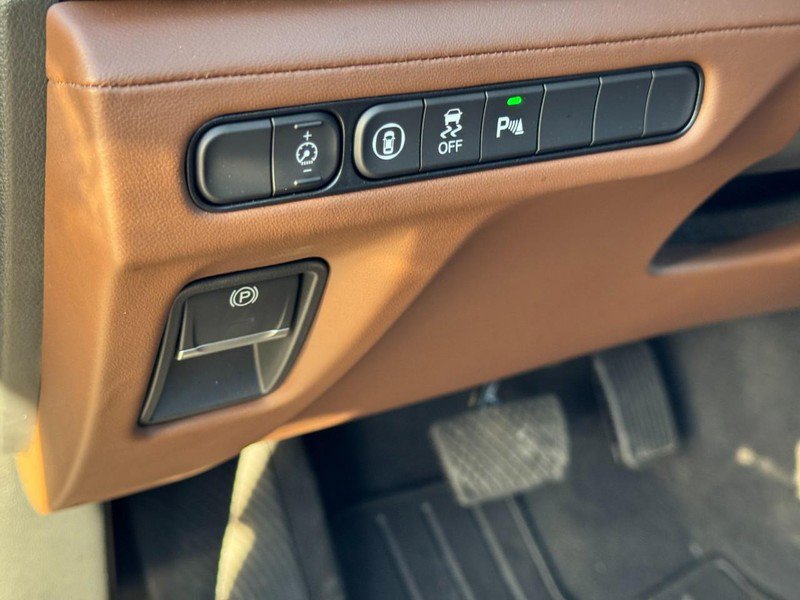 Used 2025 Acura MDX SH-AWD w/ Technology Package image 20