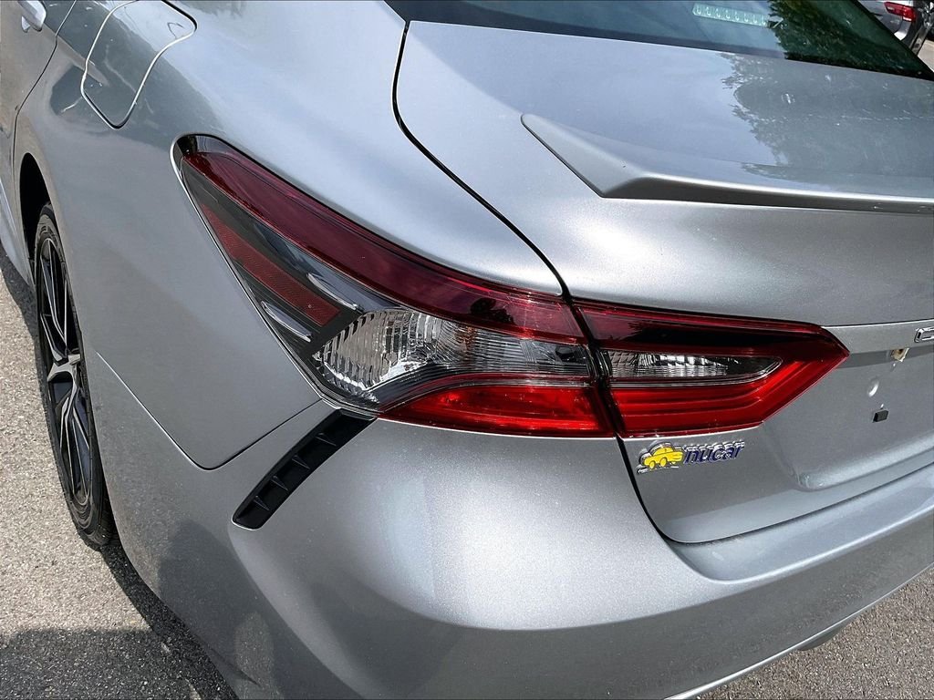 Used 2024 Toyota Camry SE FWD image 30