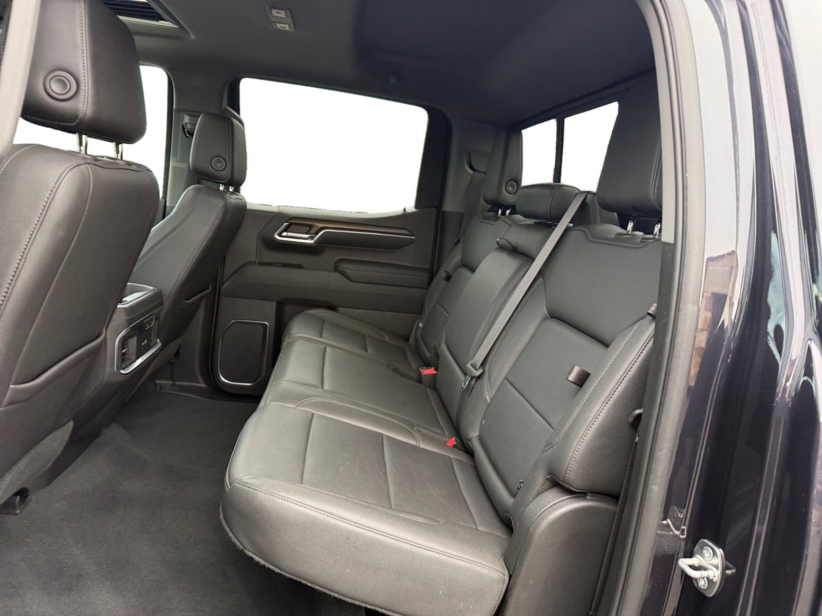 Used 2022 GMC Sierra 1500 SLT w/ SLT Premium Plus Package image 16