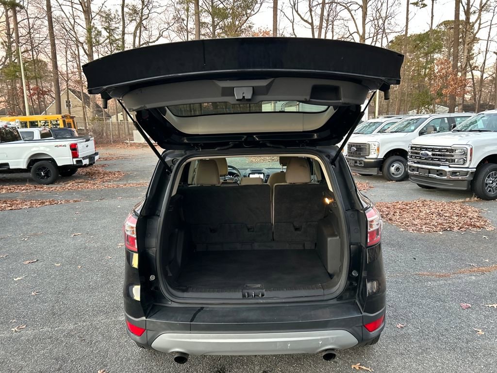 Used 2018 Ford Escape SE w/ SE Sync 3 Package image 28