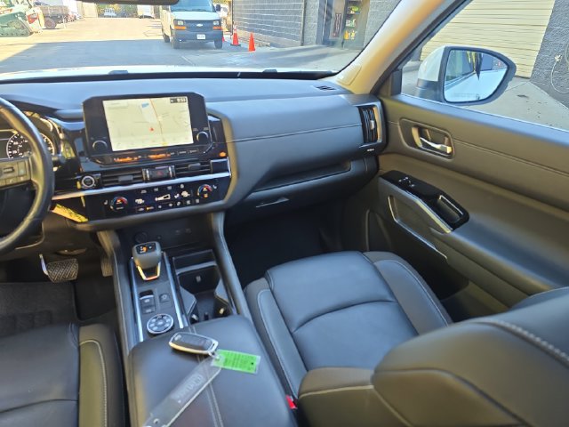 Used 2024 Nissan Pathfinder SL w/ SL Premium Package AWD/4WD image 34