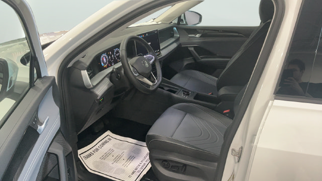 New 2026 Volkswagen Tiguan SE AWD/4WD image 23