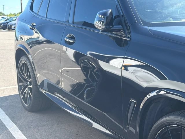 Used 2022 BMW X5 M50i AWD/4WD image 11