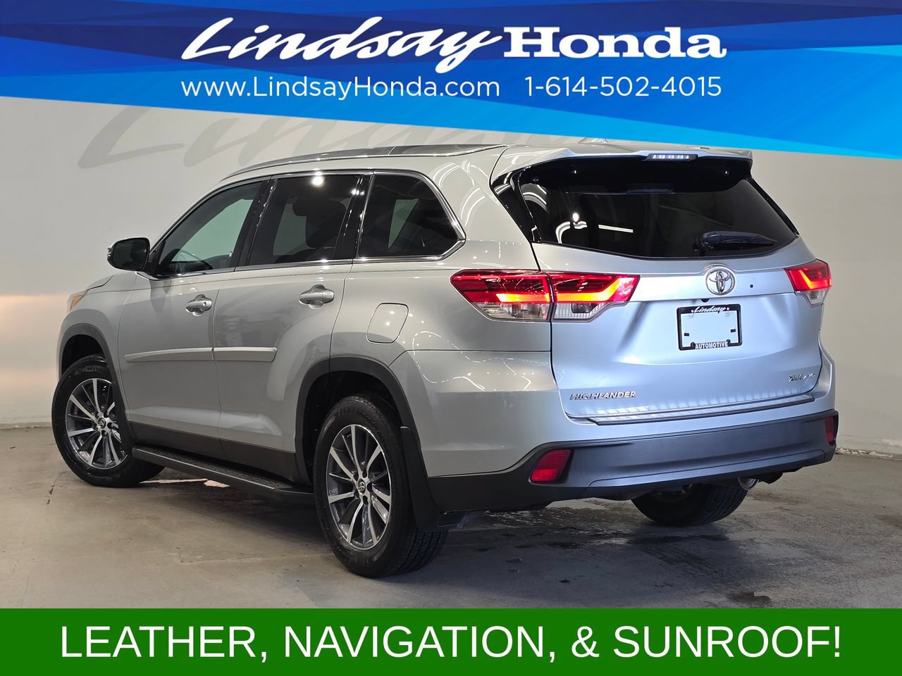 Used 2019 Toyota Highlander XLE AWD/4WD image 4