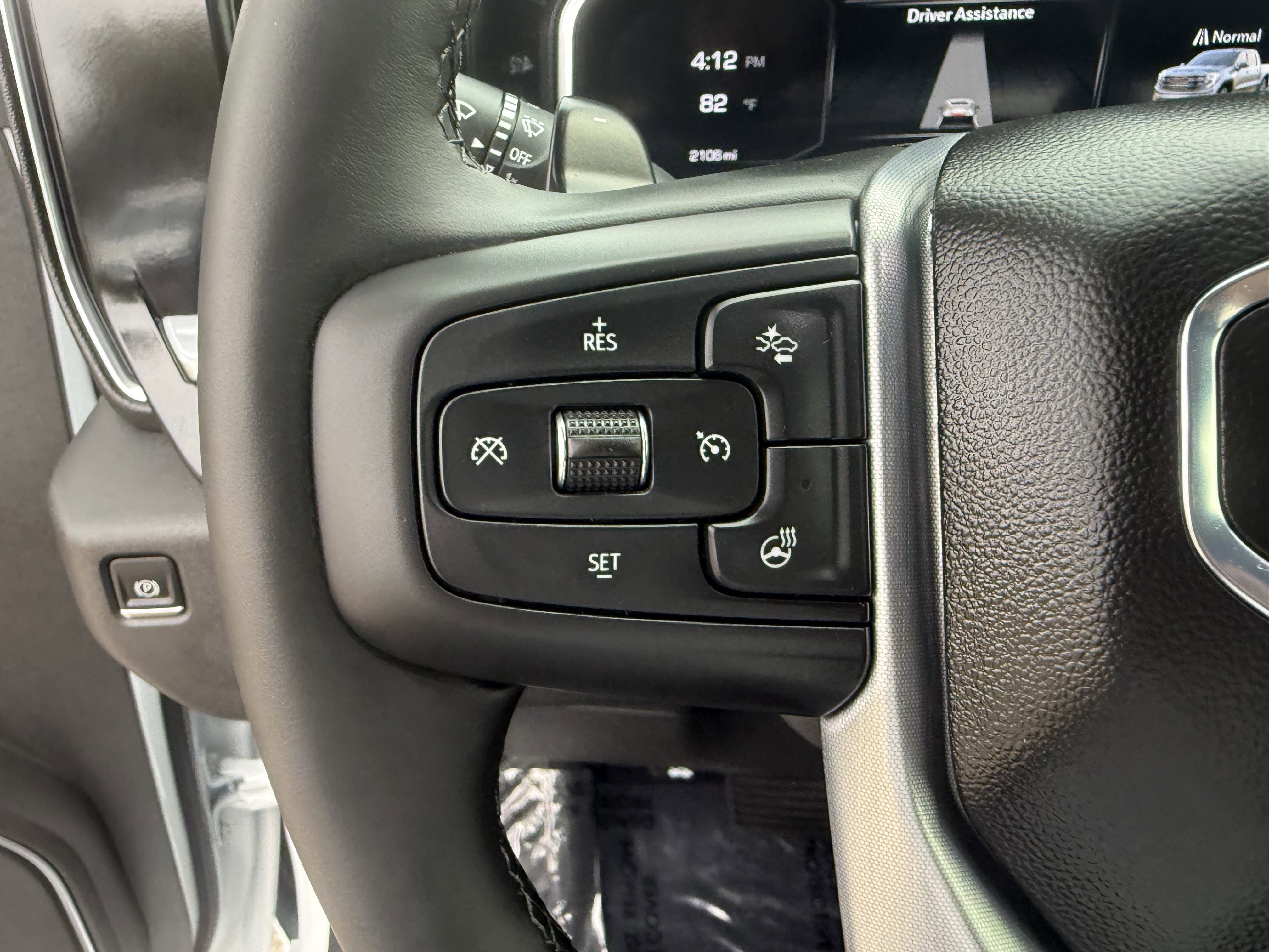 Used 2026 GMC Sierra 1500 SLT image 15