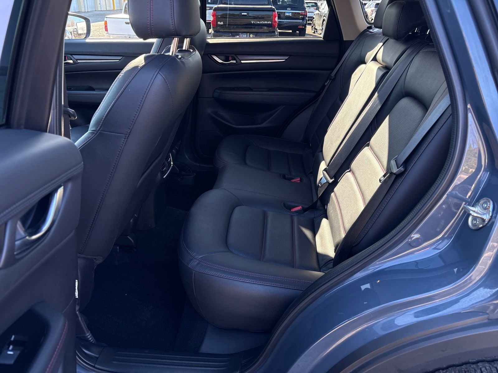 Used 2023 MAZDA CX-5 Carbon Edition image 25