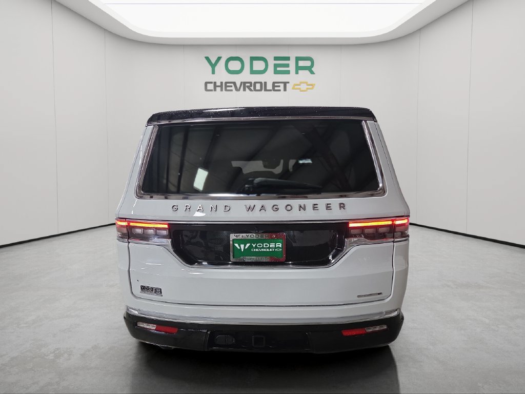 Used 2023 Jeep Grand Wagoneer Series III AWD/4WD image 8