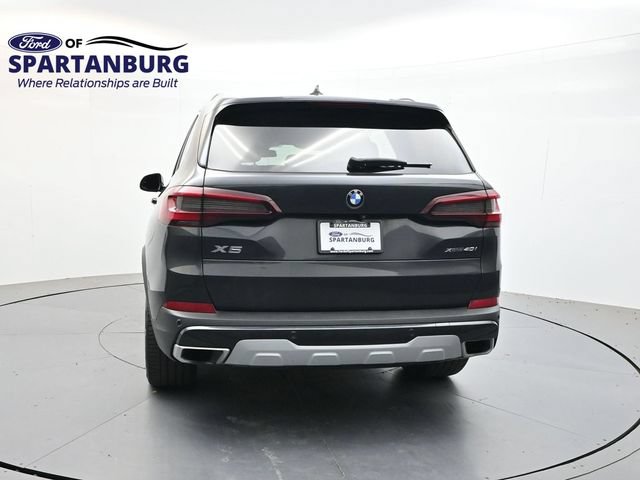 Used 2022 BMW X5 xDrive40i w/ Executive Package AWD/4WD image 6