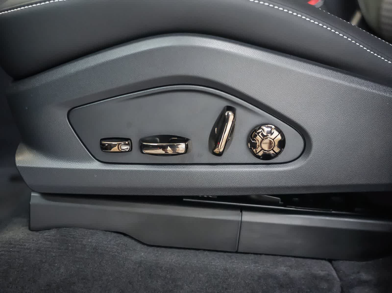 New 2026 Porsche Cayenne Electric AWD/4WD image 26