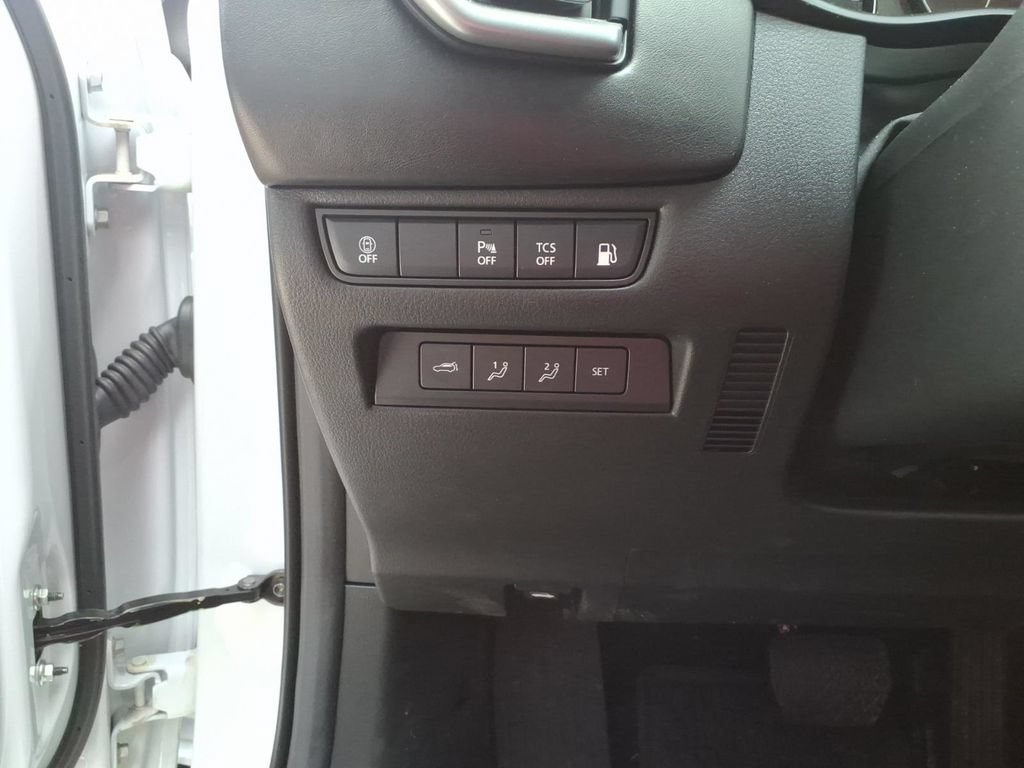 Certified 2026 MAZDA CX-50 AWD 2.5 Hybrid w/ Premium Pkg image 15
