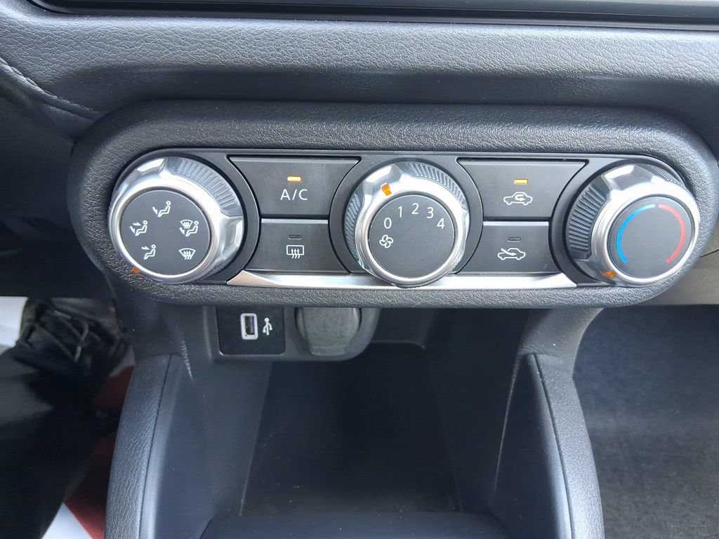 Used 2025 Nissan Versa S w/ S Plus Package FWD image 19