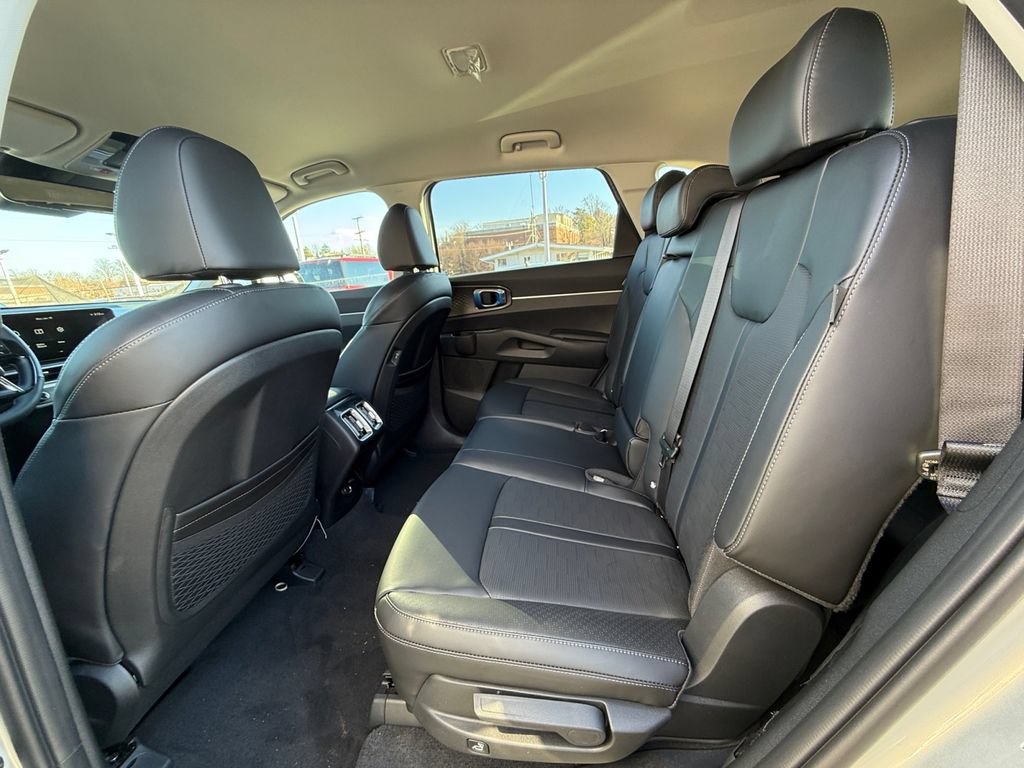 New 2026 Kia Sorento S AWD/4WD image 23