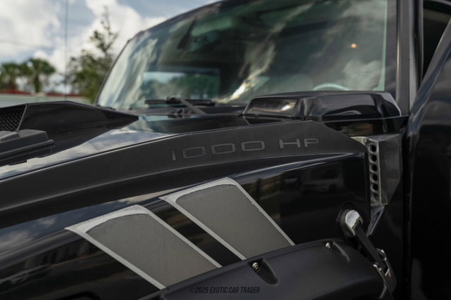 Used 2004 HUMMER H2 w/ Preferred Equipment Group image 95