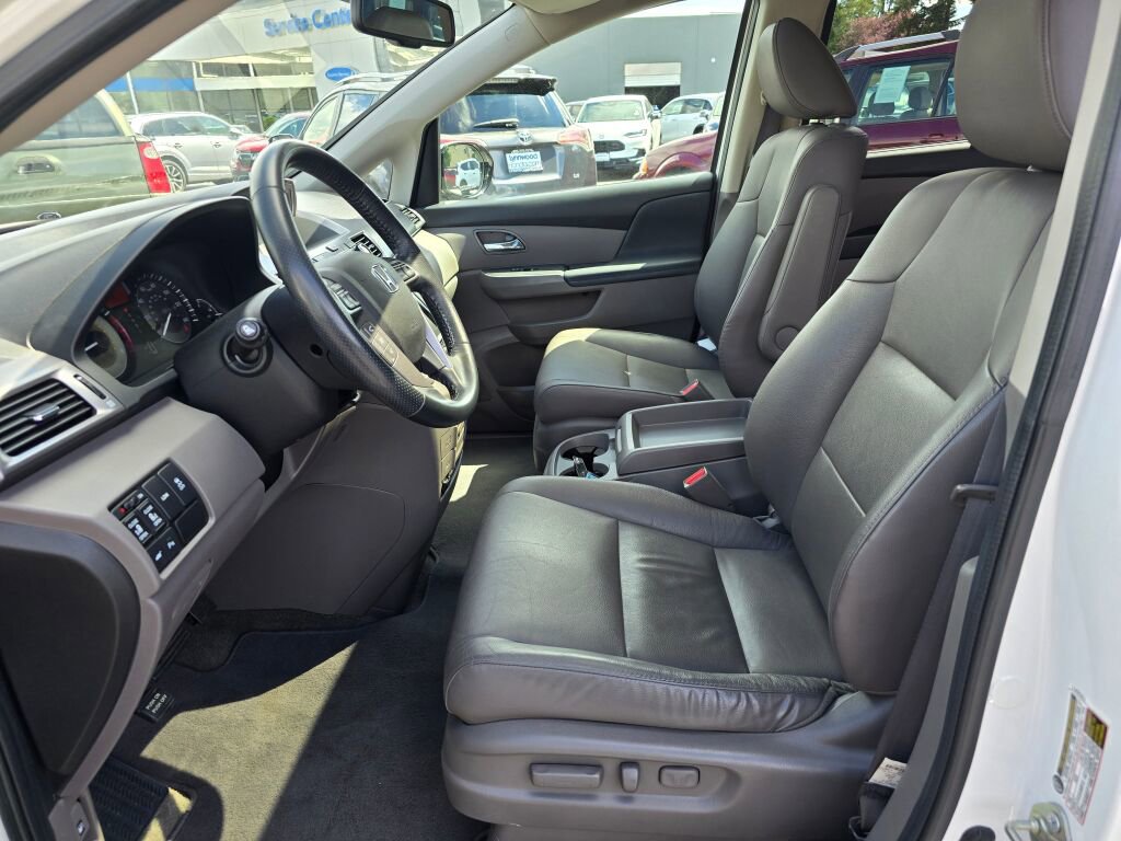 Used 2014 Honda Odyssey Touring image 3