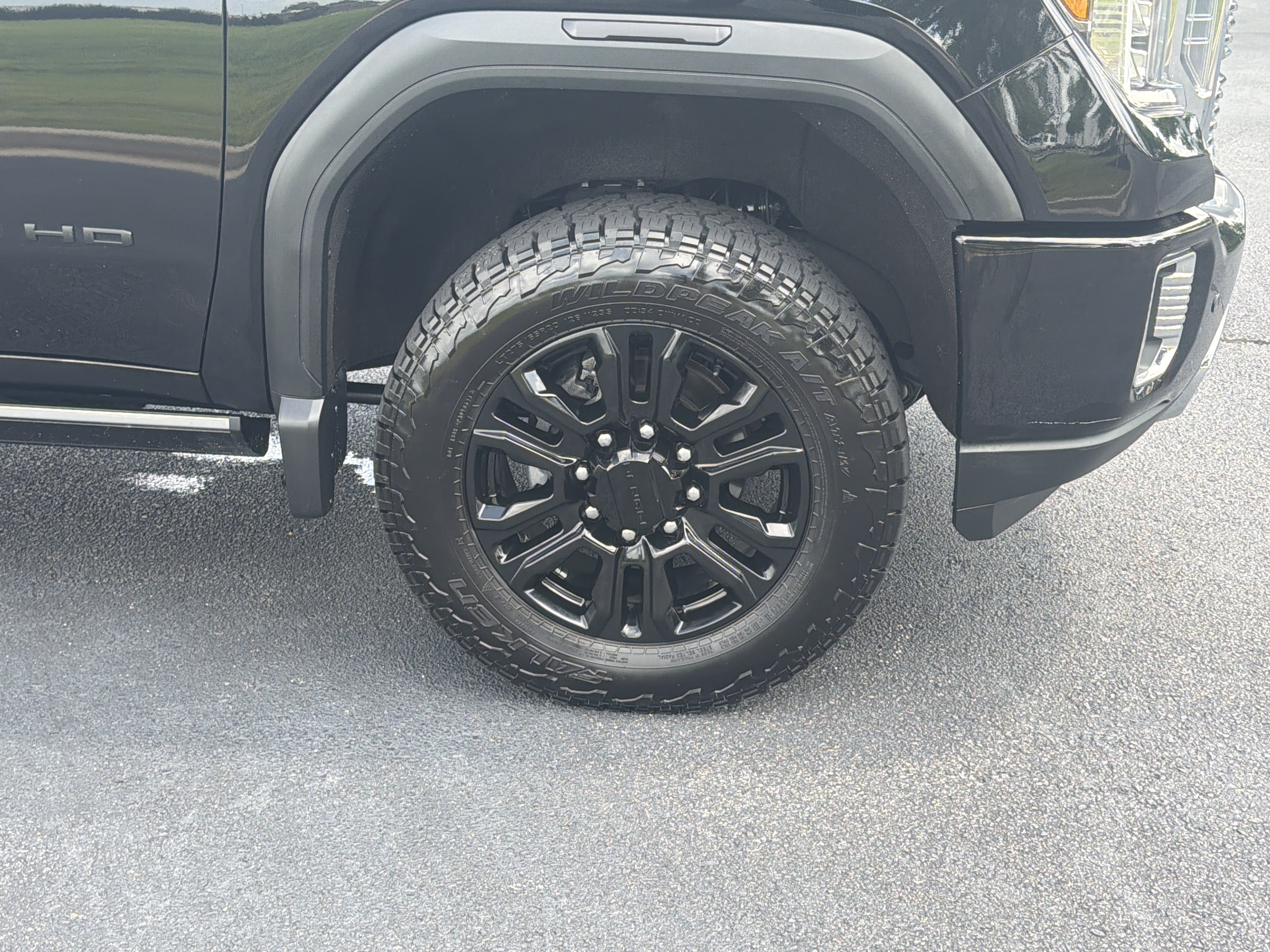 Used 2021 GMC Sierra 3500 Denali w/ Denali Black Diamond Edition AWD/4WD image 33