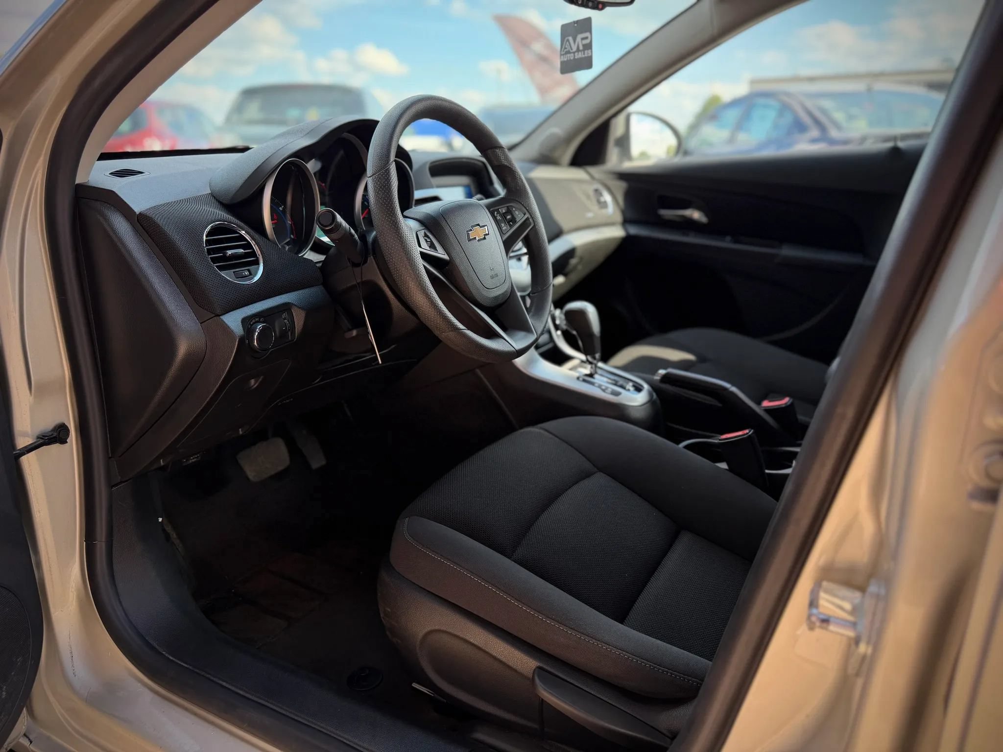 Used 2016 Chevrolet Cruze LT FWD image 6
