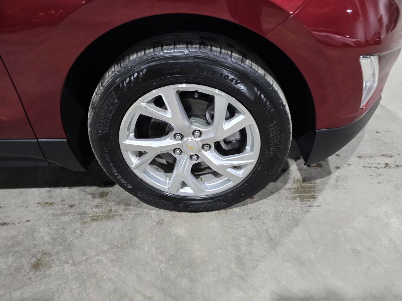 Used 2018 Chevrolet Equinox LT w/ Sun & Infotainment Package AWD/4WD image 20