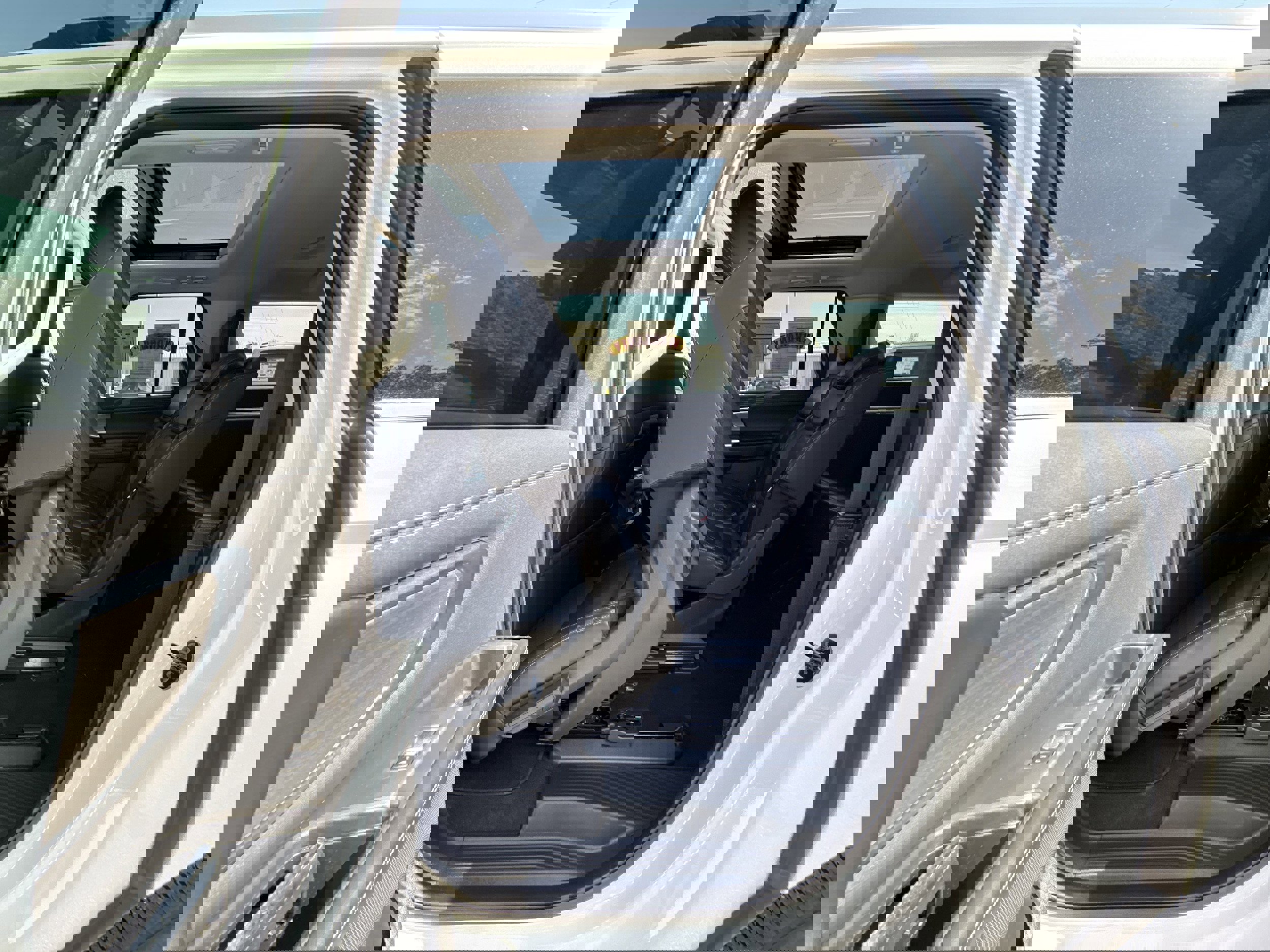 Used 2025 Ford Expedition Max Platinum image 25