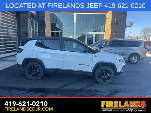 Used 2023 Jeep Compass Trailhawk w/ Trailhawk Elite Group image 24