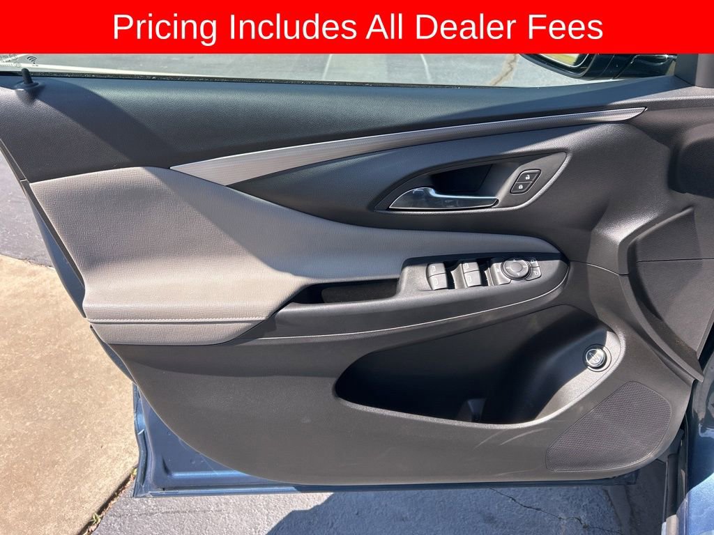 Used 2024 Buick Envista Avenir FWD image 3