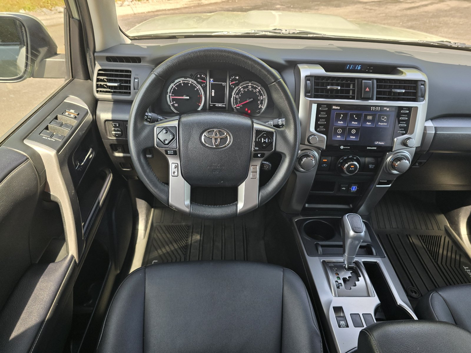 Used 2022 Toyota 4Runner TRD Sport w/ Technology Package AWD/4WD image 12