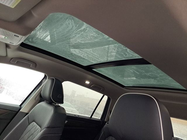 New 2026 Volkswagen Atlas SEL Premium R-Line image 6