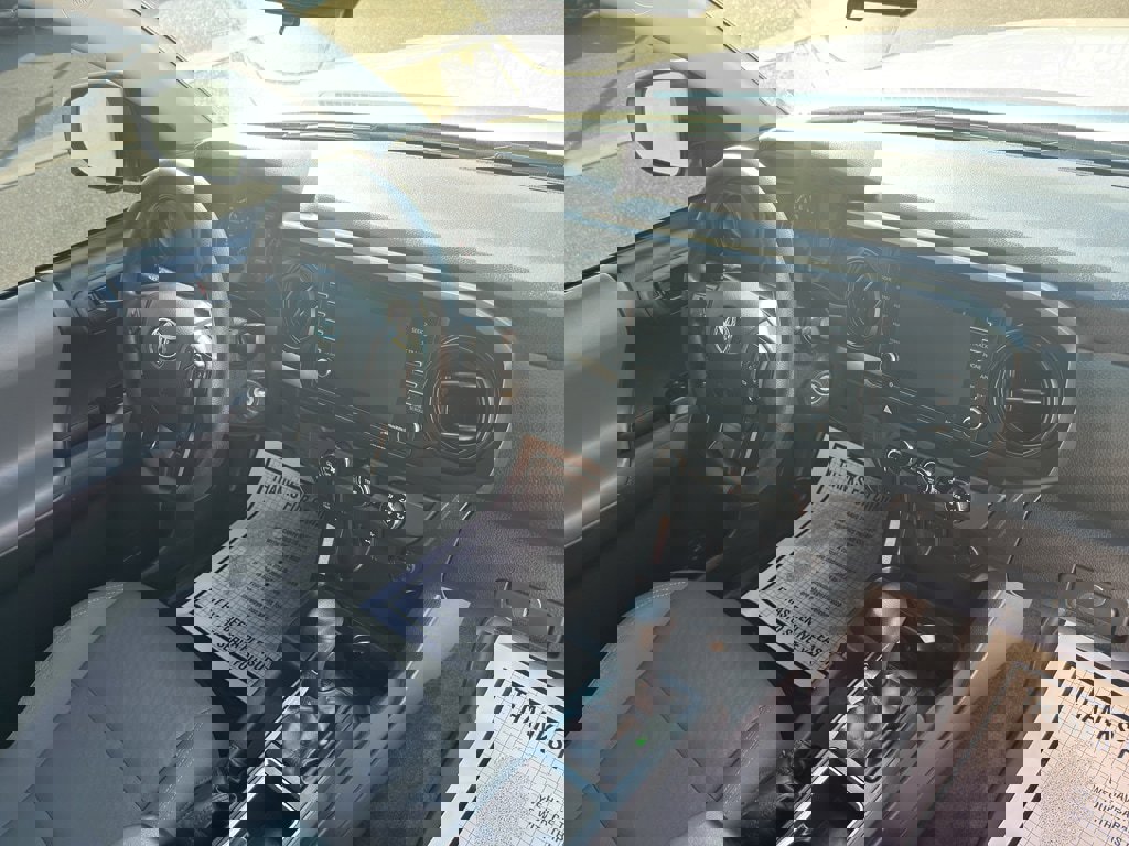 Used 2020 Toyota Tacoma SR image 19