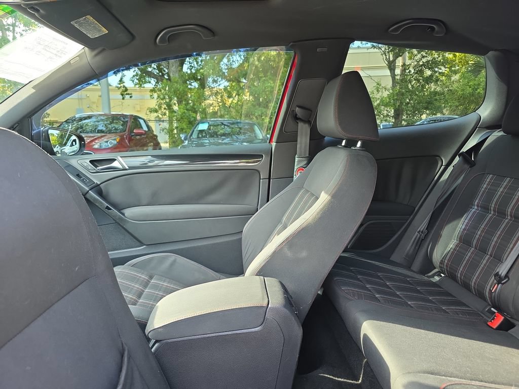 Used 2011 Volkswagen GTI 2-Door FWD image 15