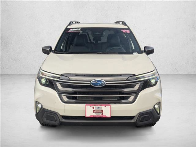 Certified 2025 Subaru Forester Limited image 2