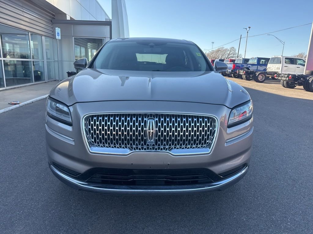 Used 2021 Lincoln Nautilus FWD w/ Equipment Group 101A image 2