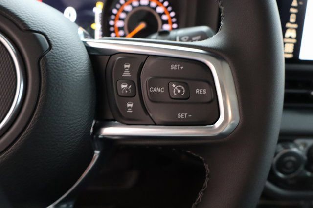 New 2026 Jeep Wrangler Unlimited Sahara AWD/4WD image 16