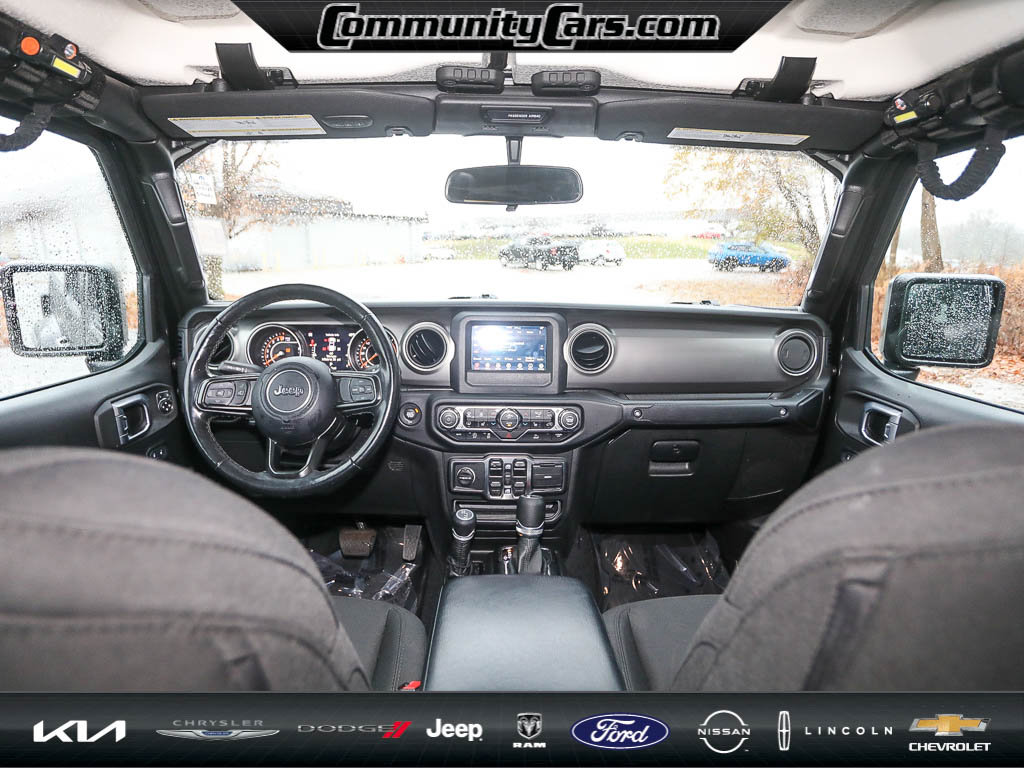 Used 2021 Jeep Gladiator Sport image 24