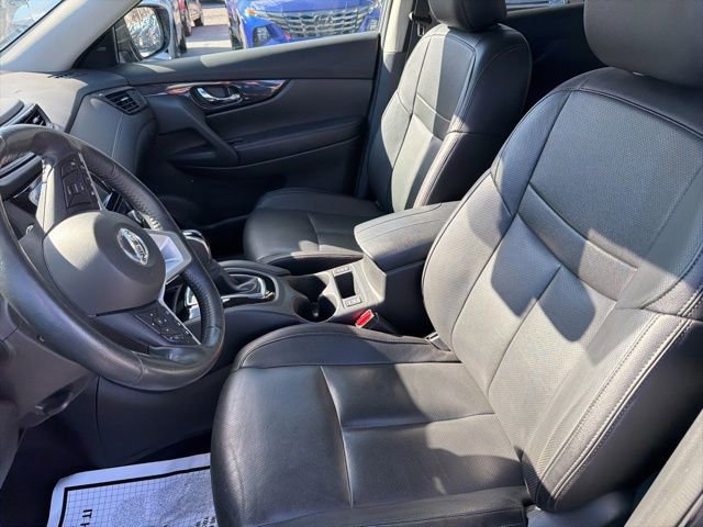 Used 2018 Nissan Rogue SL image 14