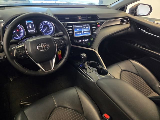 Used 2020 Toyota Camry SE FWD image 14