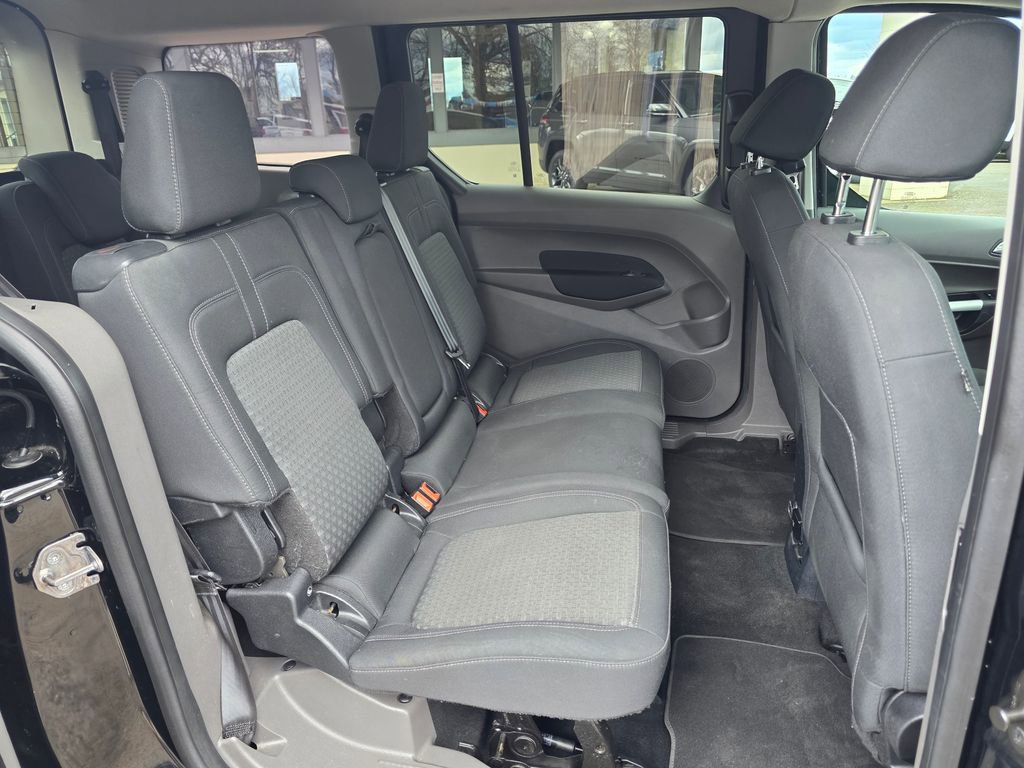 Used 2019 Ford Transit Connect XLT FWD image 22